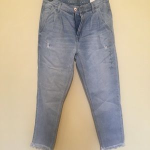 American Eagle Mom Jean. Never Worn.
